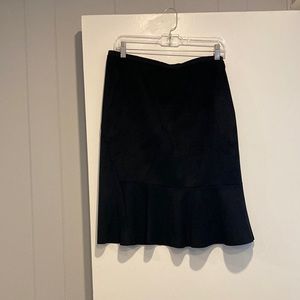 T Tahari black fabric skirt size 8.